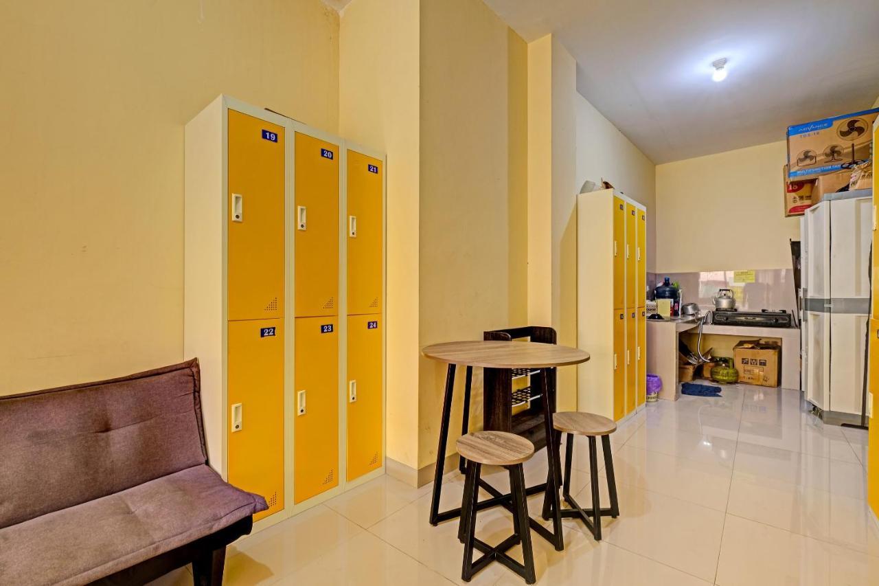 Oyo 91532 Malioboro Guesthouse Jogyakarta Zewnętrze zdjęcie